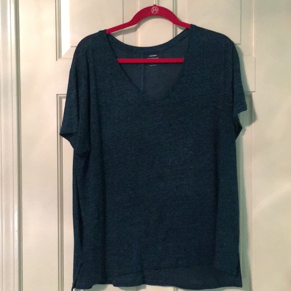 Old Navy Tops - 💋 Old Navy Boyfriend T-shirt 💋
